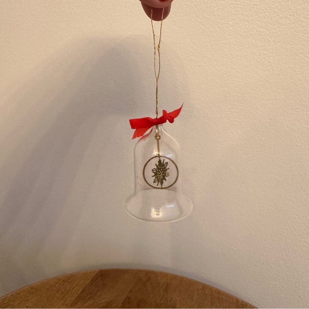 Vintage Glass Bell With Gold Snowflake Inside Christmas Ornament Red Bow Tree - Picture 2 of 6